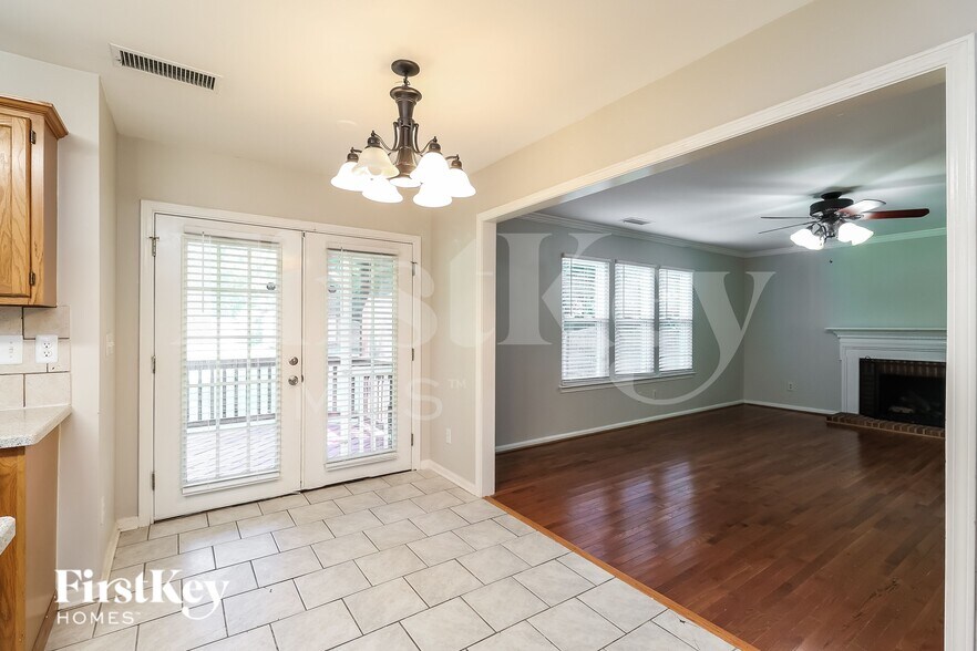 Building Photo - 1302 Sweetgum Ln