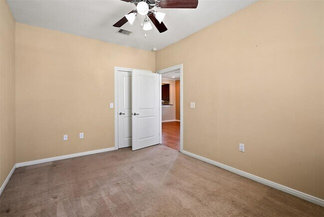 Building Photo - 1413 Kirwin St