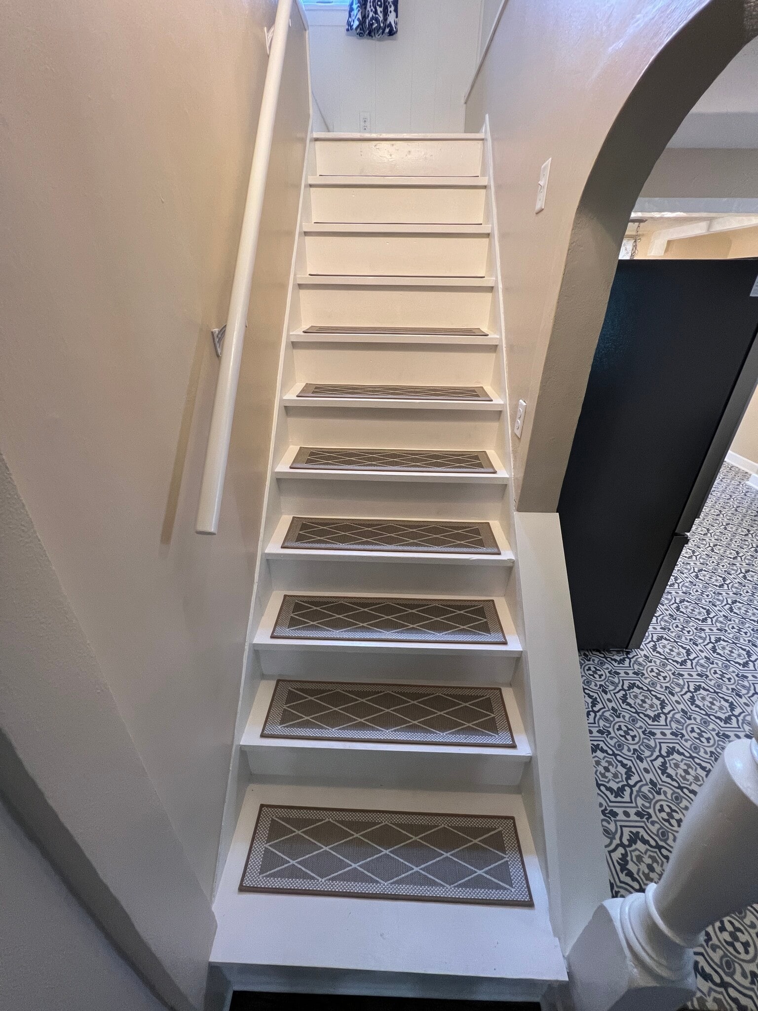 OPEN STAIR - 7717 29th Ave