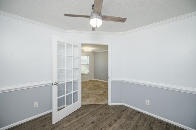 Building Photo - 203 Hayne Dr