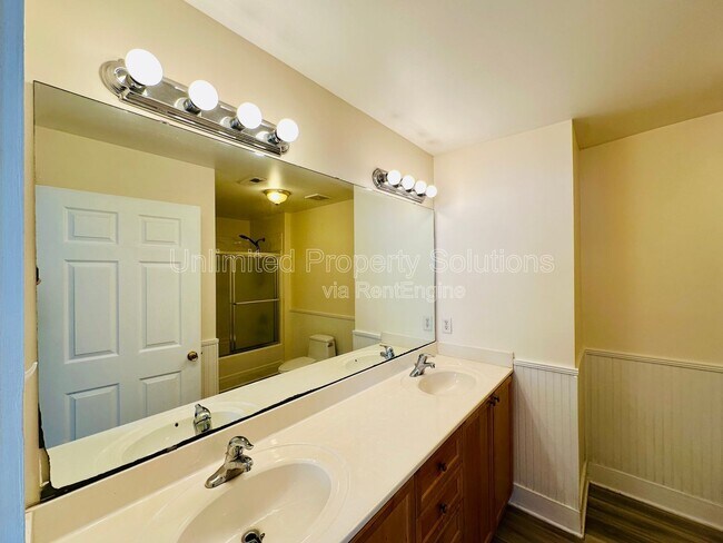 Building Photo - 2306 Wrightsville Ave