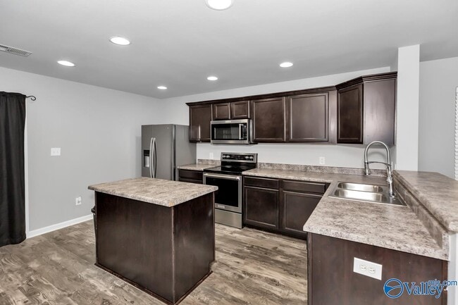 Building Photo - 3629 Avalon Lake Dr SW
