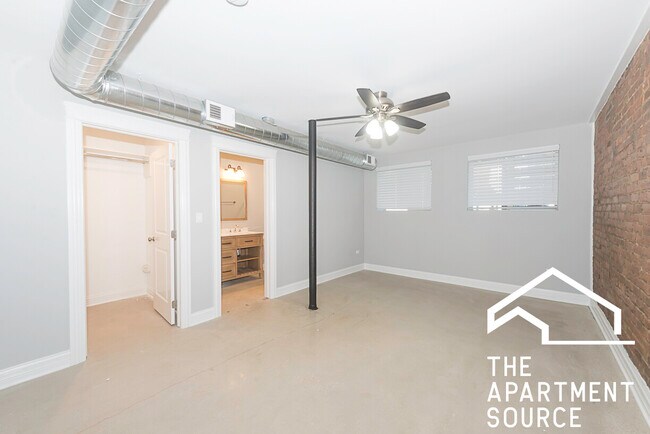 Building Photo - 4117 S Michigan Ave