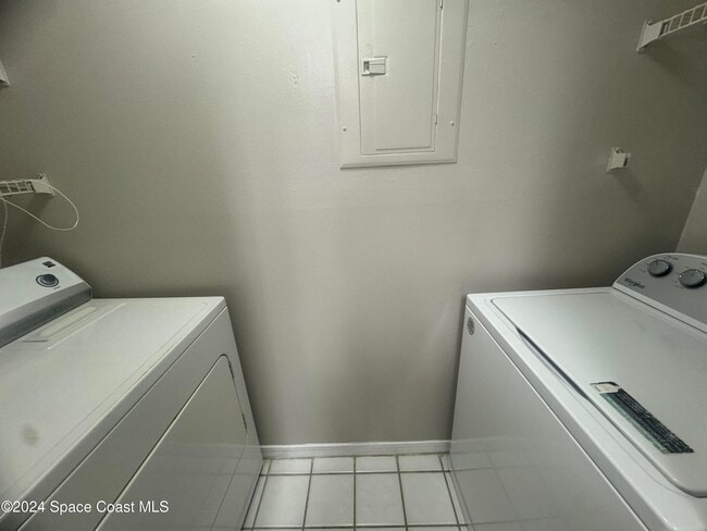 Building Photo - 7667 N Wickham Rd