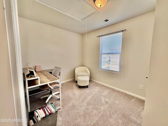 Building Photo - 23 Island Breeze Ln
