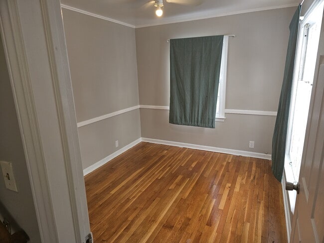 Building Photo - 2332 Nolen Dr