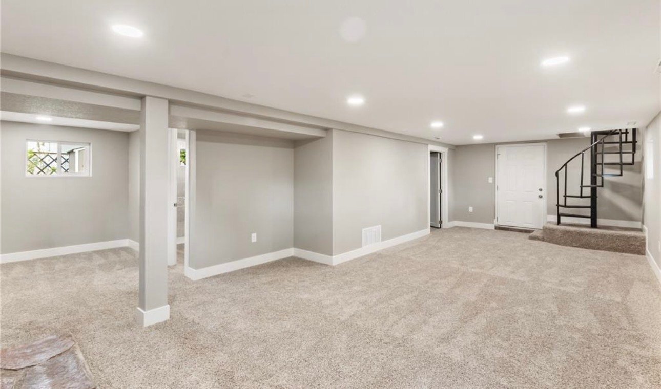 Building Photo - 1929 S Prospect Ave