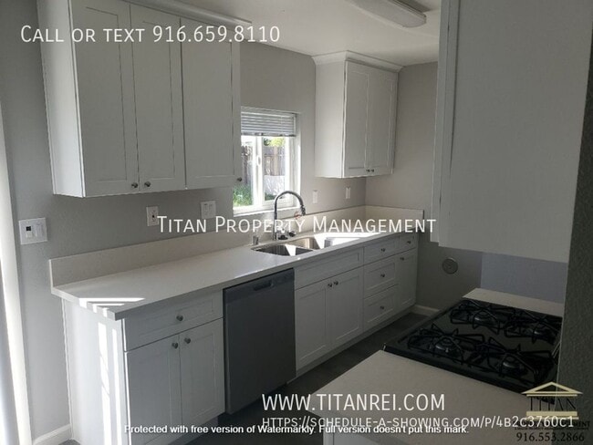 Building Photo - 7800 50th Ave