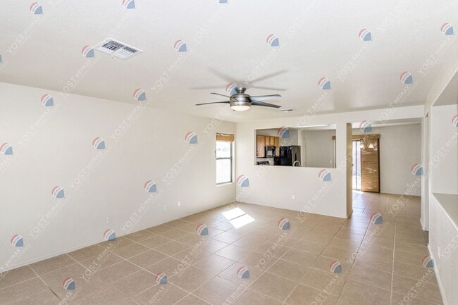 Building Photo - Beautiful home in SK Ranch!