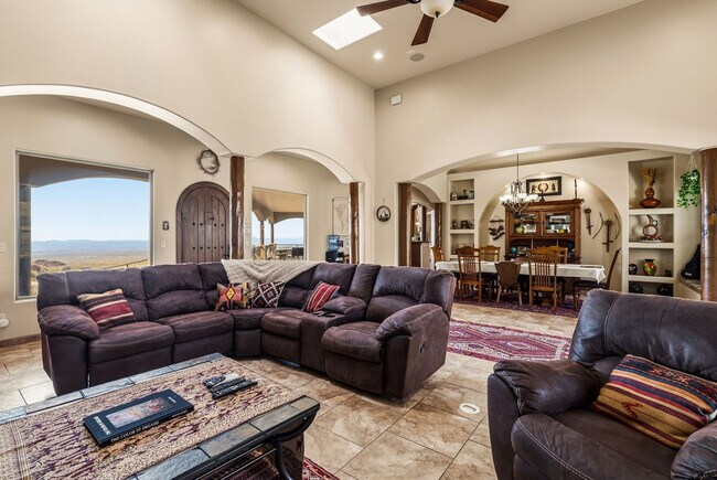 Building Photo - 12705 Chuck Wagon Rd