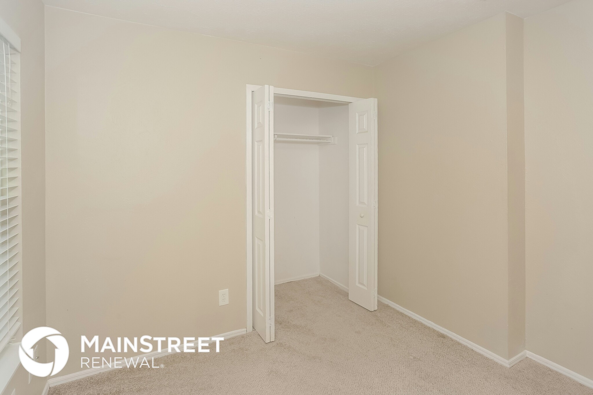 Building Photo - 702 Southridge Ct