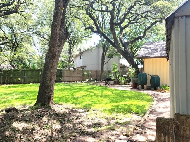 Building Photo - 6904 Argonne Forest Cove