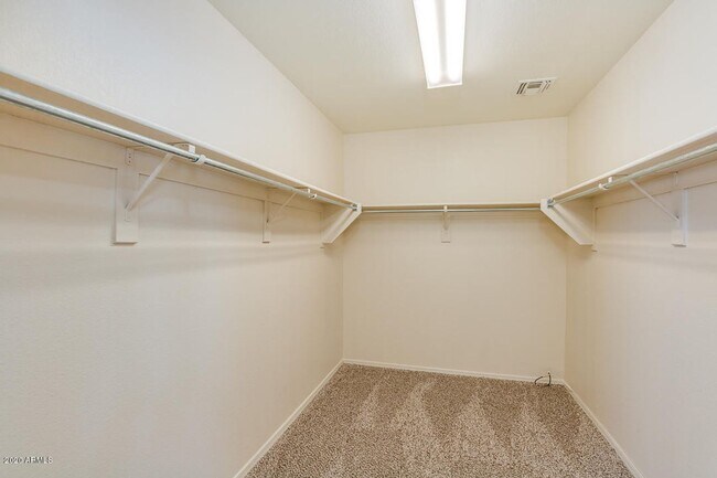 Building Photo - Charming 4 Bed home in Avondale with commu...