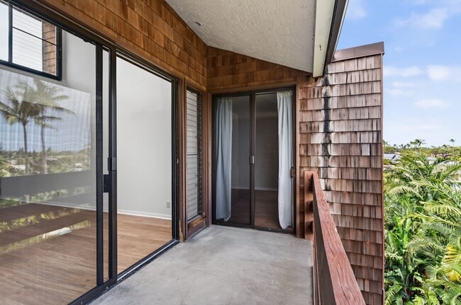 Building Photo - 1015 Aoloa Pl