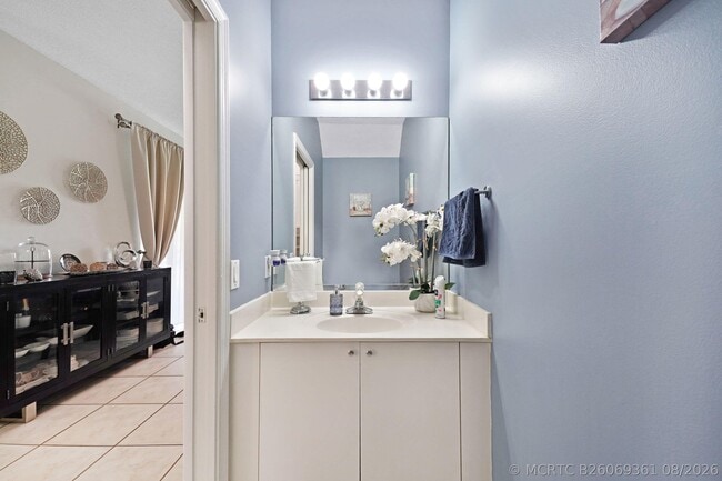 Building Photo - 1457 Banyan Way