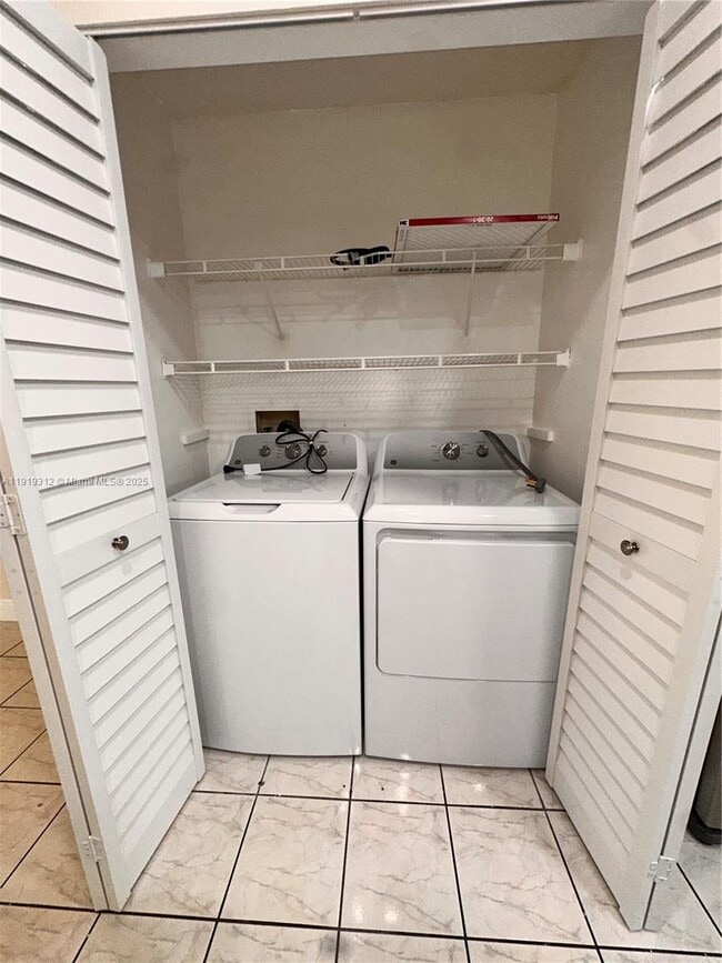 Building Photo - 7191 W 24th Ave