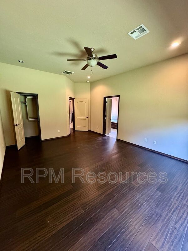 Building Photo - 3121 SW 136th Terrace