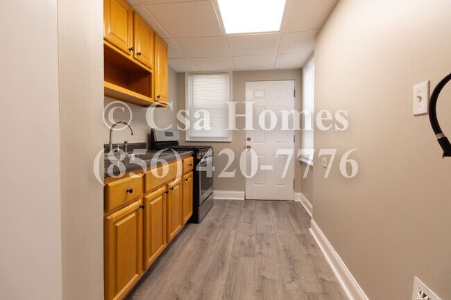 Building Photo - Newly Renovated 3 Bed/1 Bath home in Fairview!