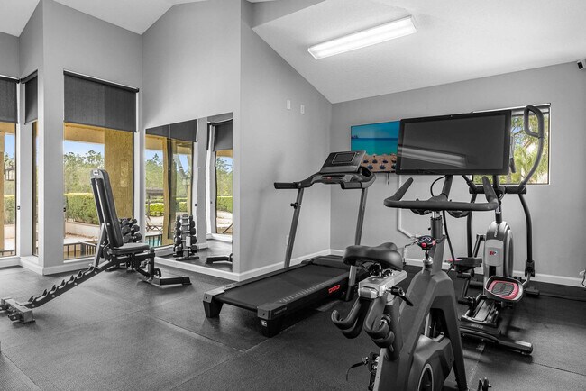 Building Photo - 14525 Damai Ln