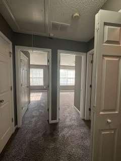 Building Photo - 6213 Hickory Ln Cir
