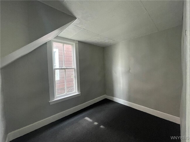Building Photo - 200 Mackinaw St