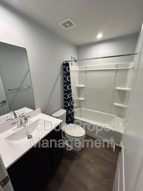 Building Photo - 2644 High Point Dr