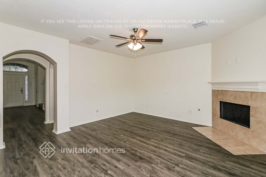 Building Photo - 2538 Sandvalley Way