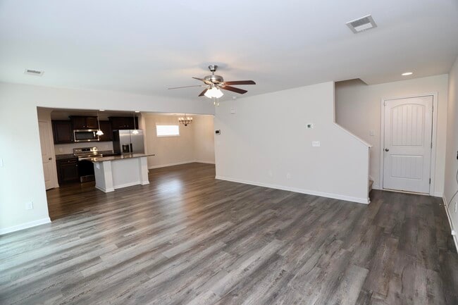 Building Photo - 115 Whitetail Cir