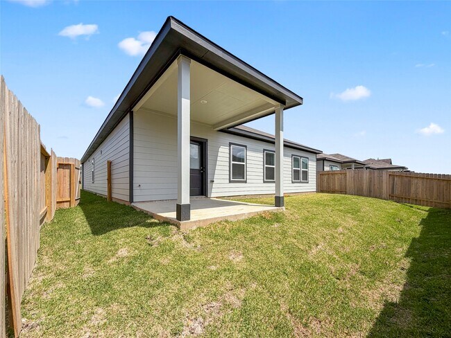 Building Photo - 11979 Wisteria Mdws Dr