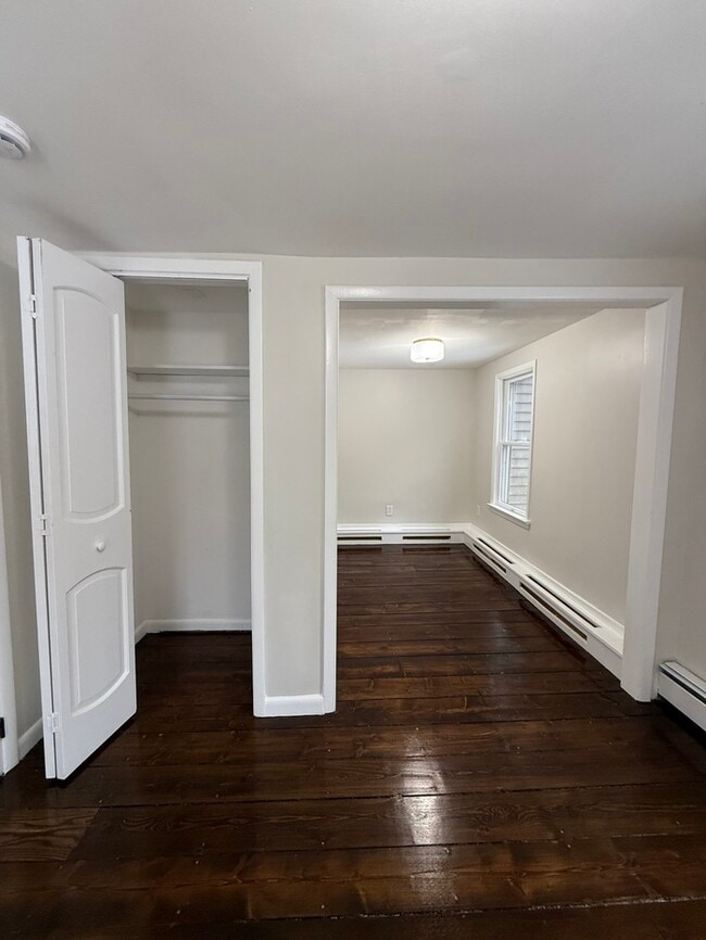 Building Photo - 92 Fairview Ave