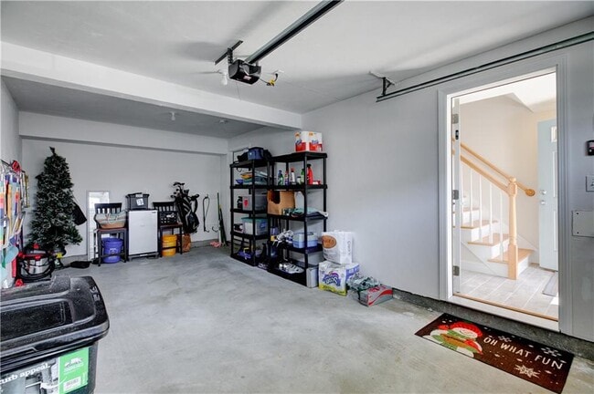 Building Photo - 17 Mariner Way