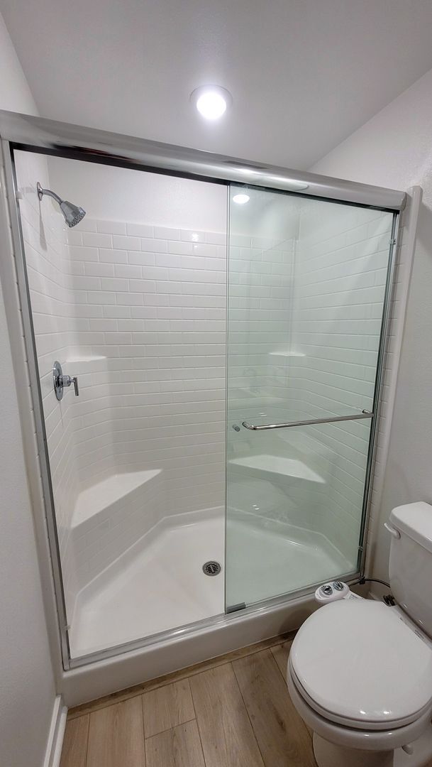 Building Photo - $1000 OFF MOVE IN COST on this Gorgeous Three Story 3 Bed 3 Bath Townhouse