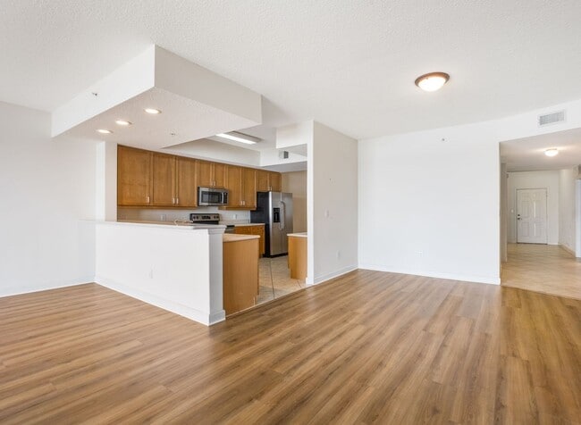 Building Photo - New Rental!