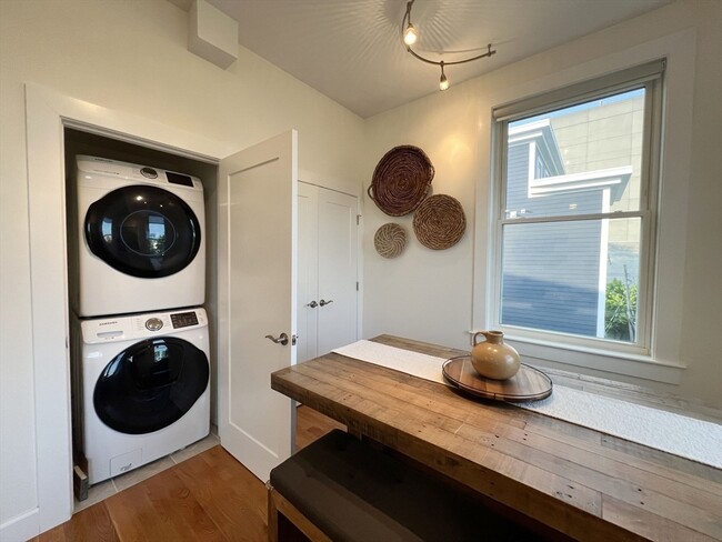 Building Photo - 46 Geneva St