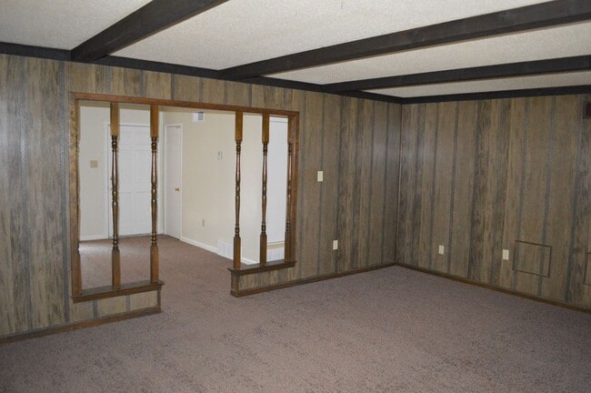 Building Photo - 3856 Jasmine Dr