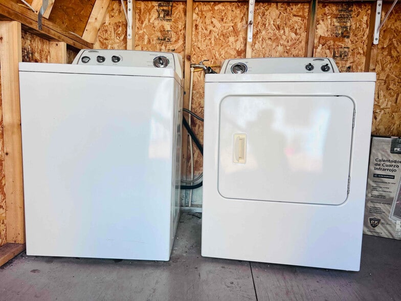 Building Photo - 6624 5th Ave N