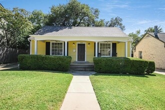 Building Photo - 1707 Mohle Dr