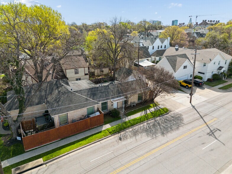 Building Photo - 6950 Hillcrest Ave