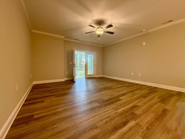 Building Photo - Anderson Creek Club Golf Course View - Available Now