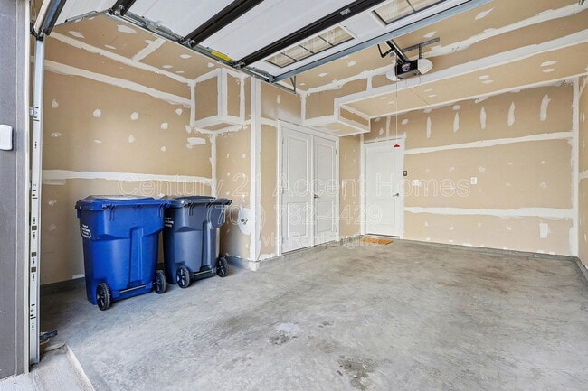 Building Photo - 2838 Dart Dr