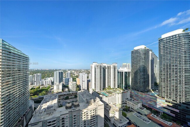 Building Photo - 1000 Brickell Plaza