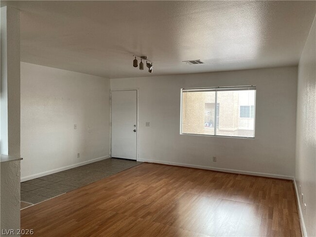 Building Photo - 1662 N Lamont St