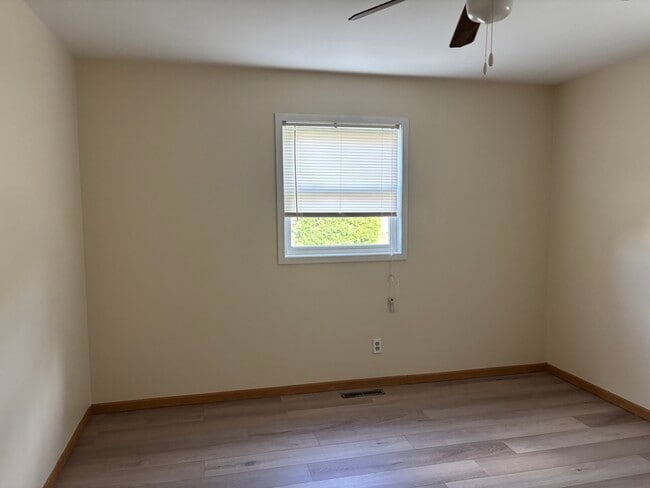 Building Photo - 530 Terrace Dr