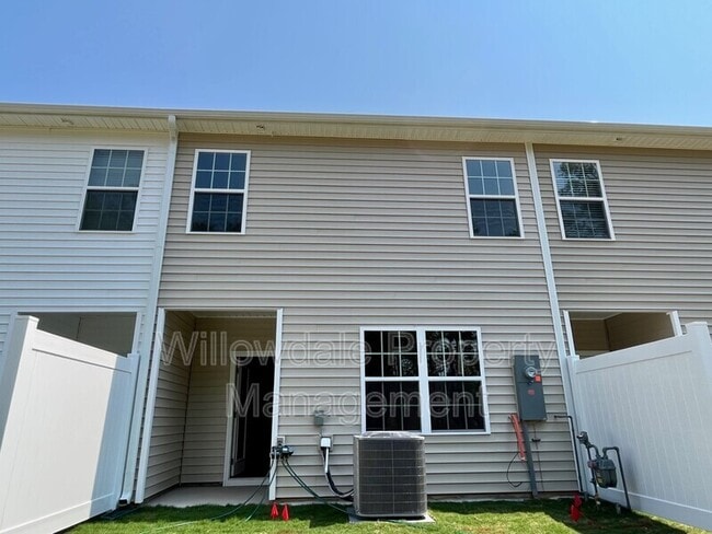 Building Photo - 257 David Hl Dr