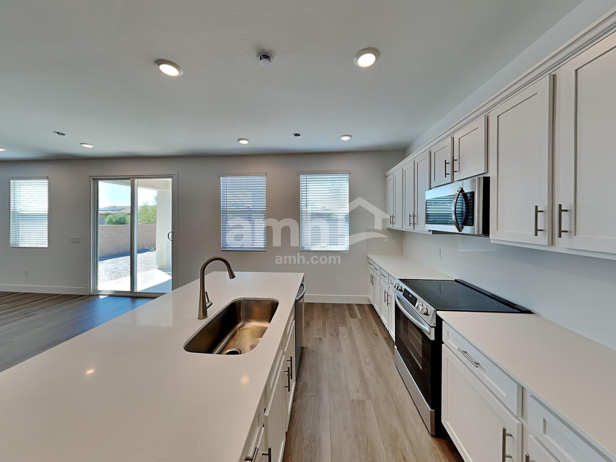 Building Photo - 9559 E Friedel Dr