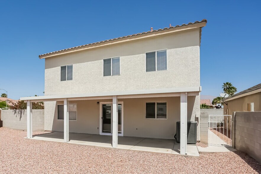 Building Photo - 3021 Bayliner Ave