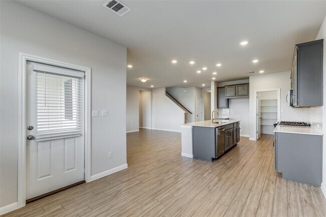 Building Photo - 12912 Cerro Castellan Trace