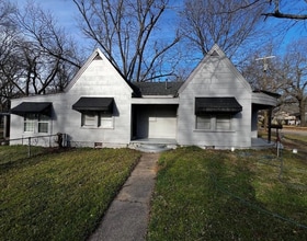 Building Photo - 2246 Simpson St