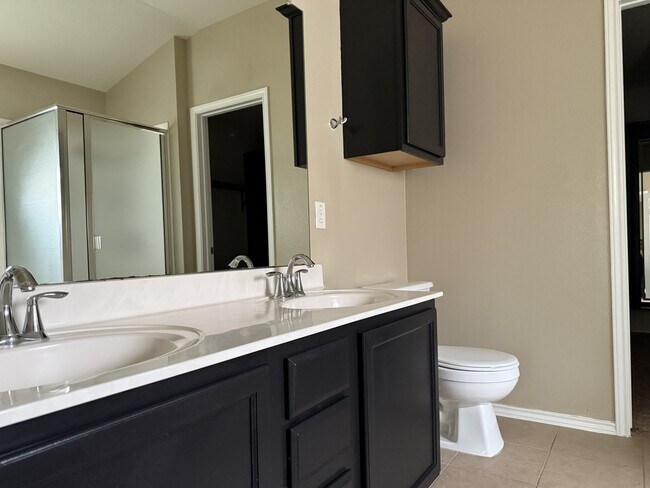 Building Photo - 6208 Melanie Dr