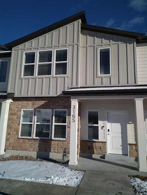 Building Photo - 3165 S 350 W
